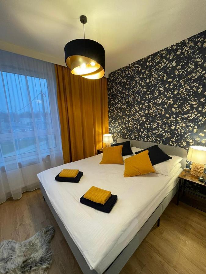 Apartament Pileckiego Nowy Dwor Mazowiecki Modlin Airport Exterior photo